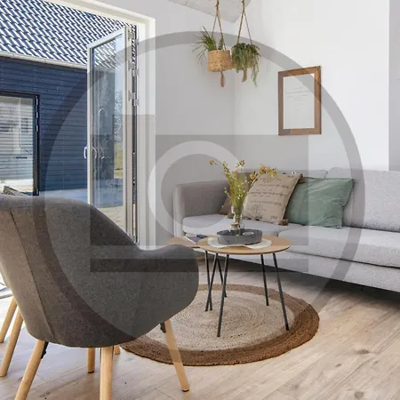 4 Bedroom Gorgeous In *