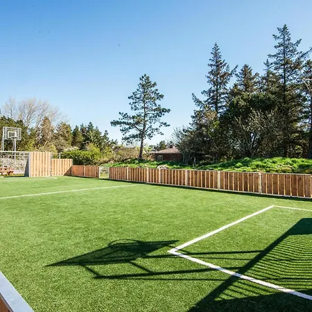 4 Bedroom Gorgeous In Feriehus Glesborg