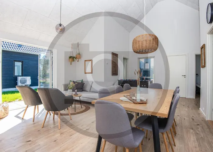 Сasa de vacaciones 4 Bedroom Gorgeous In *